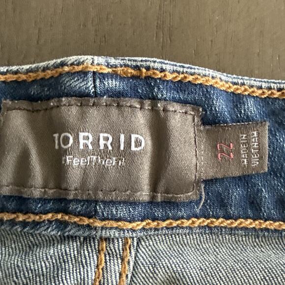 Torid Denim Feel The Fit Skirt Size 22 stretch 5 pocket jean blue - Picture 3 of 10